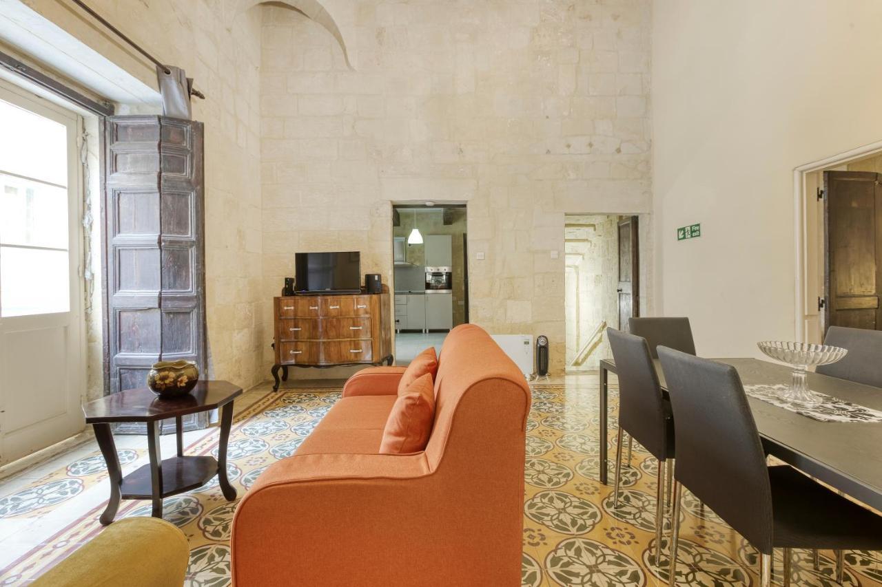 Vlt214- Valletta 2 Bedroom Townhouse Buitenkant foto
